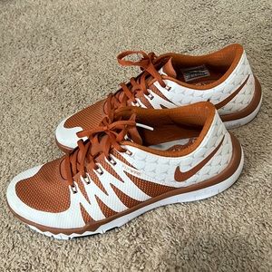 Texas Longhorns Nike Flywire tennis shoes